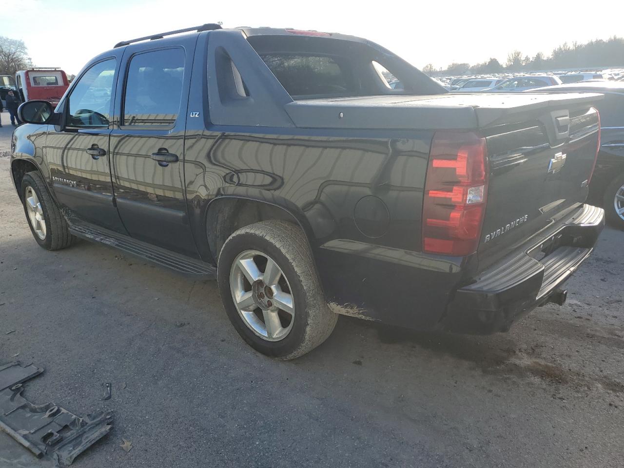 Image 2 of 2007 CHEVROLET AVALANCHE K1500 2007 with VIN 3GNFK12357G214562