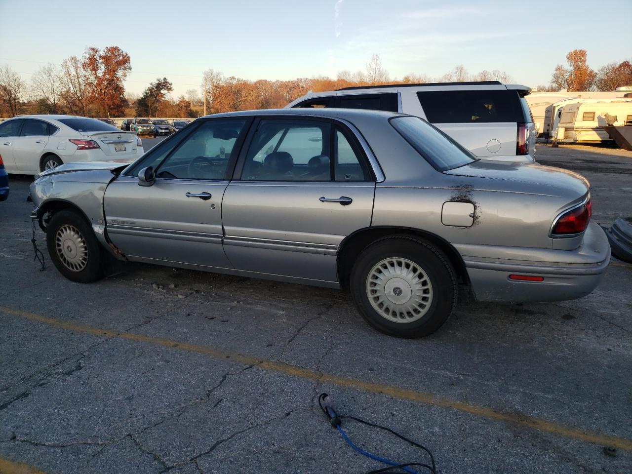 Image 2 of 1998 BUICK LESABRE LIMITED 1998 with VIN 1G4HR52K9WH532776