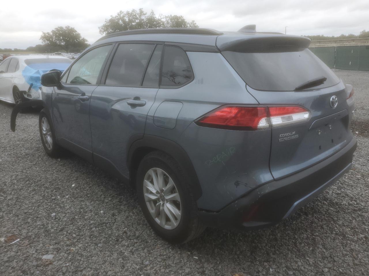 Image 2 of 2023 TOYOTA COROLLA CROSS LE 2023 with VIN 7MUCAAAG7PV041038