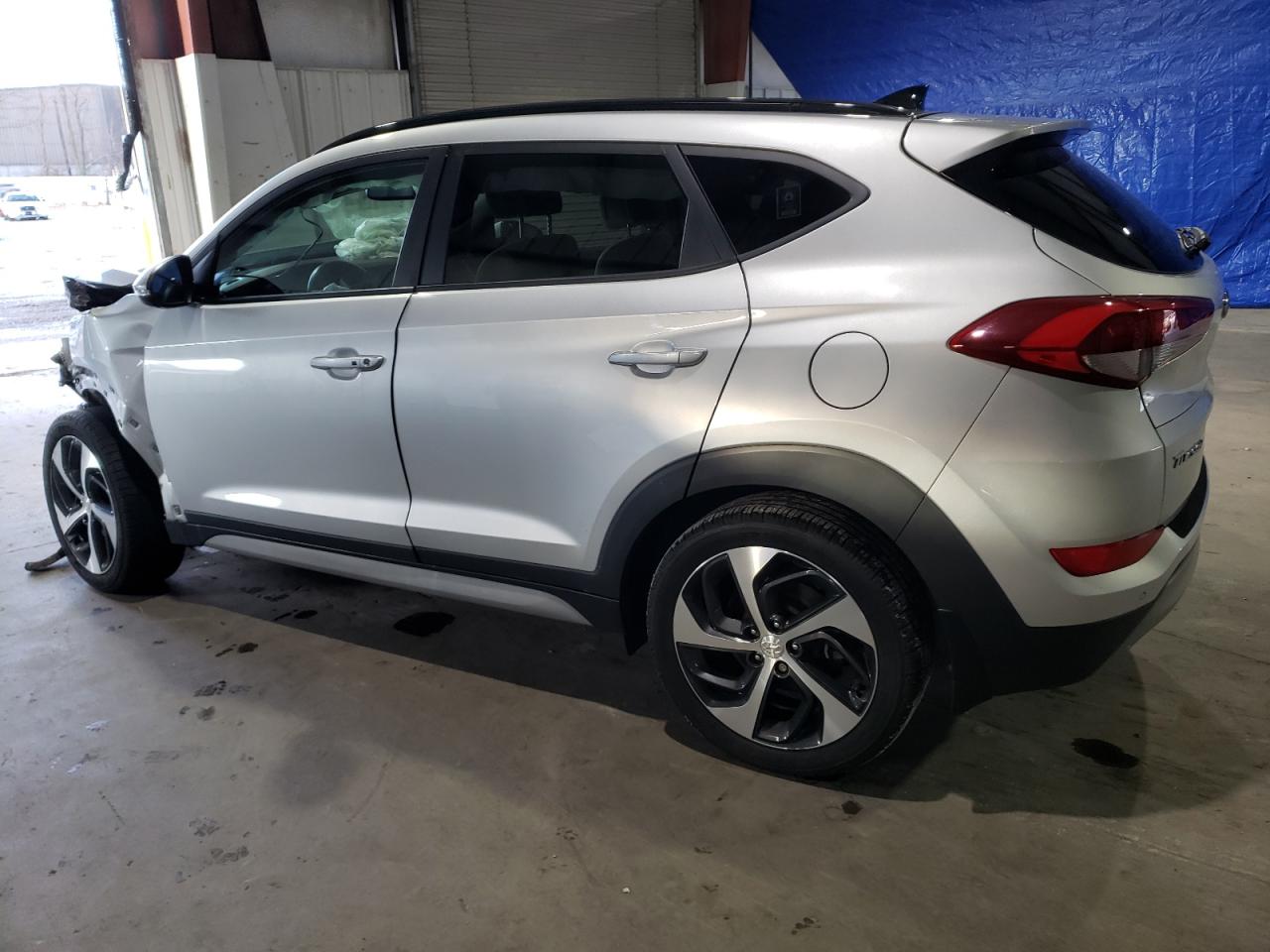 Изображение 2 2018 HYUNDAI TUCSON VALUE 2018 с VIN KM8J3CA28JU728832