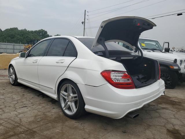 Obraz 2 z 2013 MERCEDES-BENZ C 250 2013 z VIN WDDGF4HB2DA778610