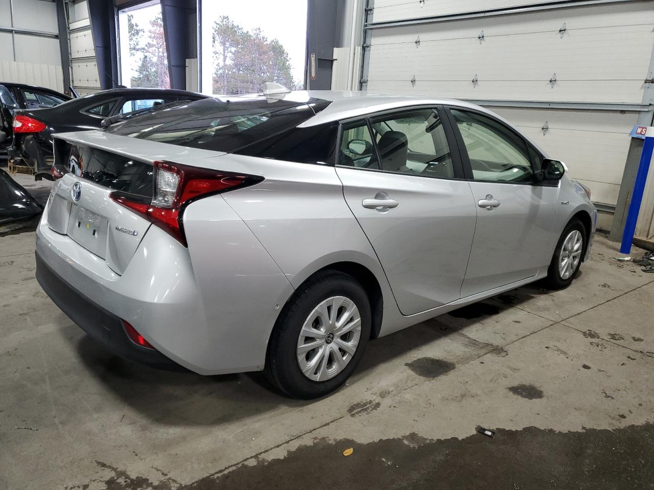 Image 3 of 2021 TOYOTA PRIUS SPECIAL EDITION 2021 with VIN JTDKAMFU2M3139297