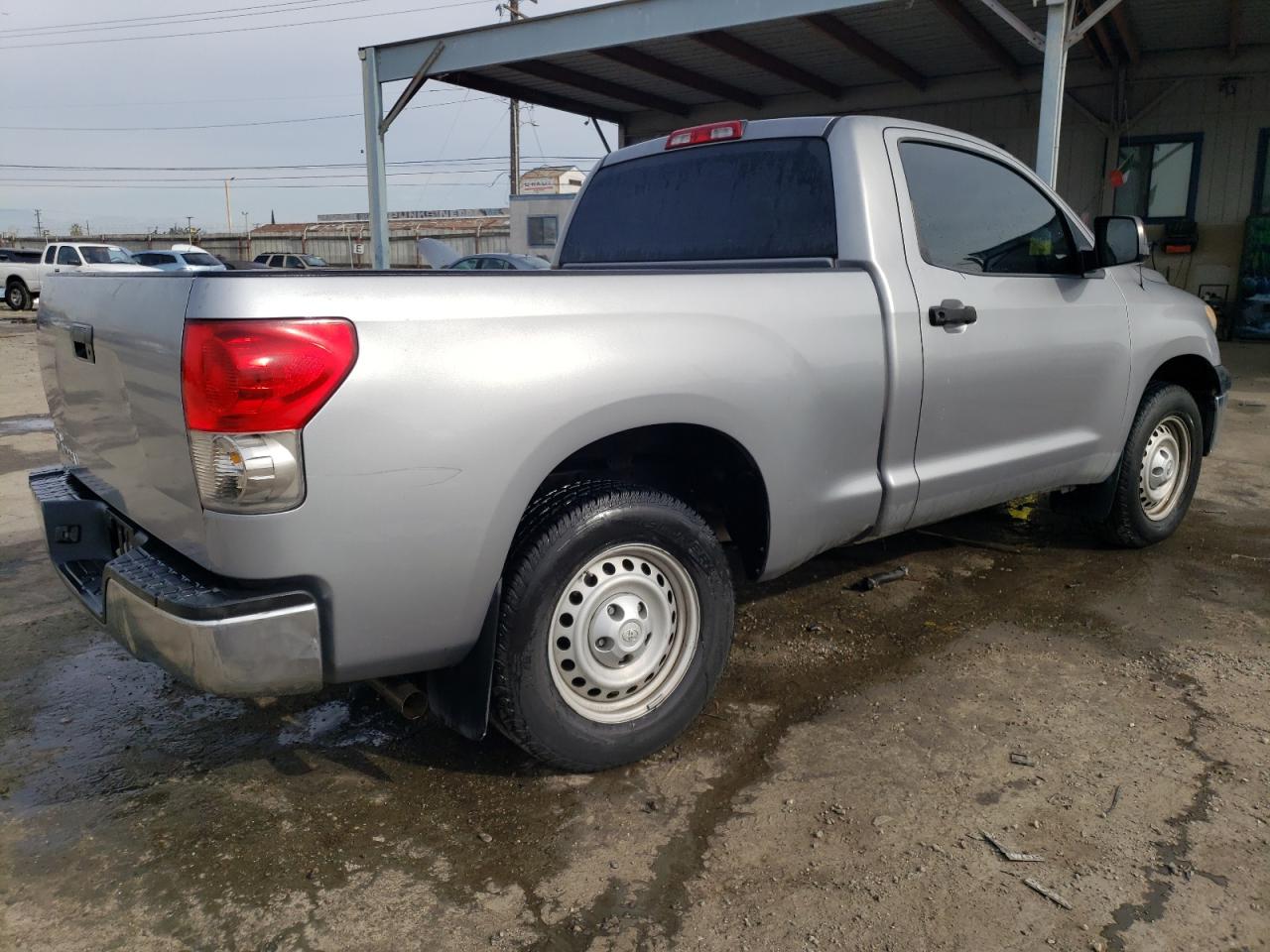 Изображение 3 2008 TOYOTA TUNDRA  2008 с VIN 5TFJU52148X003790
