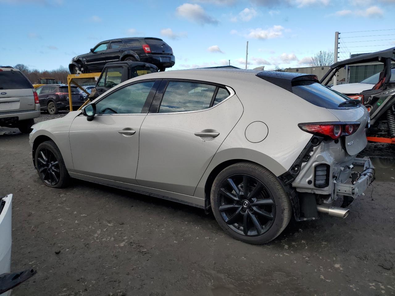 Obraz 2 z 2023 MAZDA 3 PREMIUM 2023 z VIN JM1BPAMMXP1622245