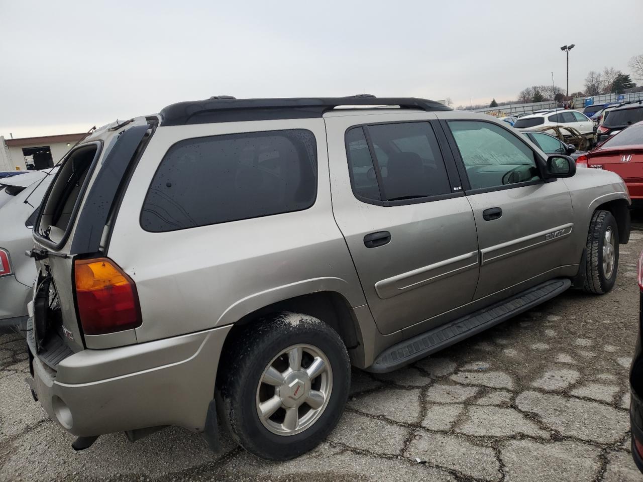 Obraz 3 z 2003 GMC ENVOY XL 2003 z VIN 1GKET16S236125373