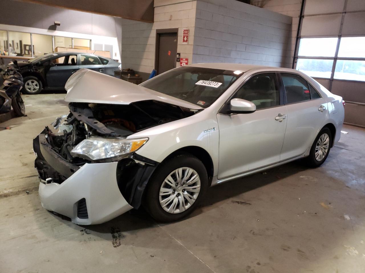 Изображение 2014 TOYOTA CAMRY HYBRID 2014
