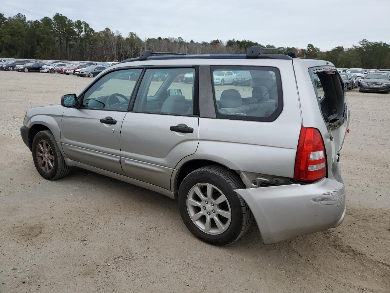 Image 2 of 2005 SUBARU FORESTER 2.5XS 2005 with VIN JF1SG65695H754517