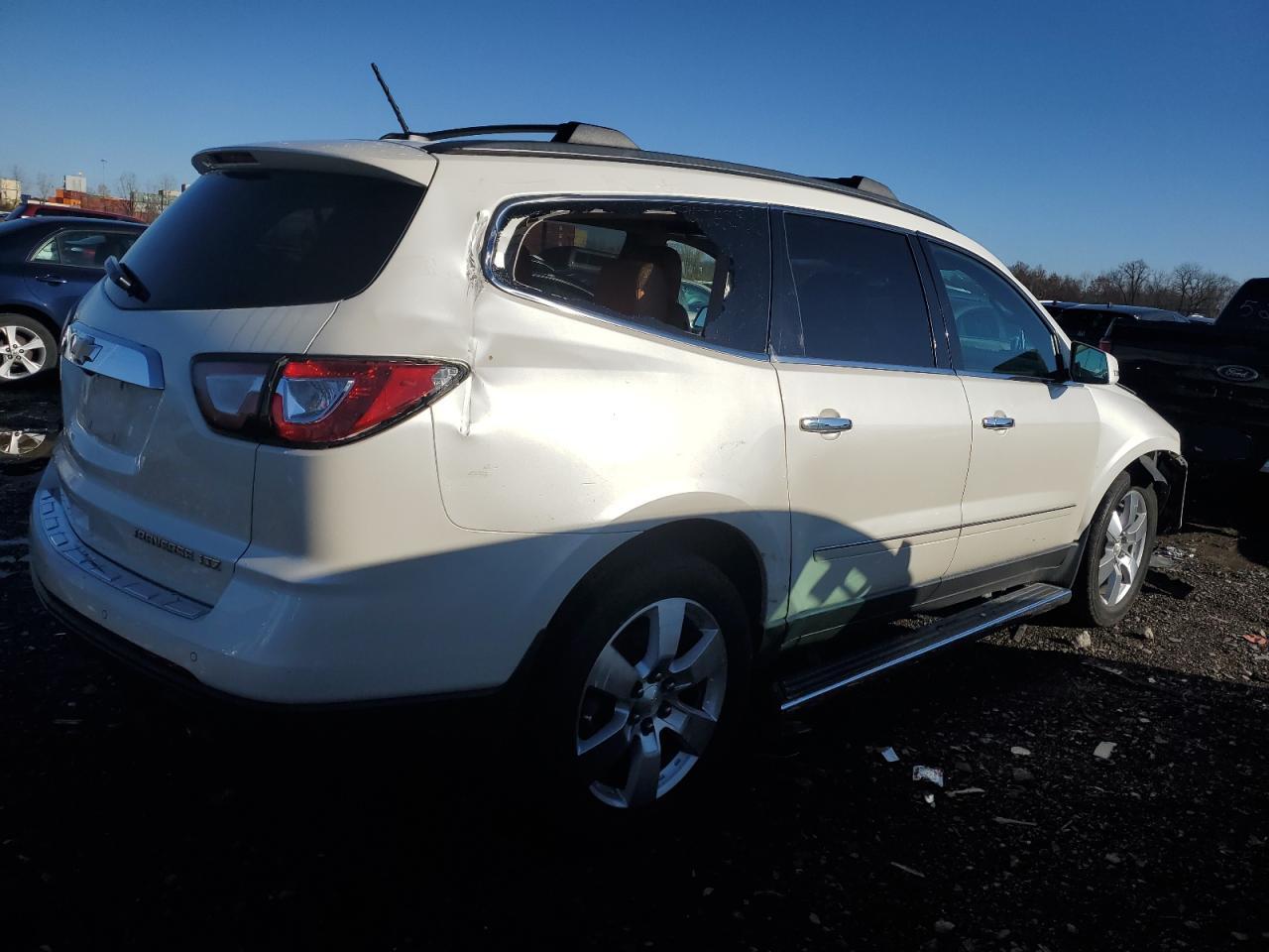 Image 3 of 2014 CHEVROLET TRAVERSE LTZ 2014 with VIN 1GNKVJKD3EJ243004