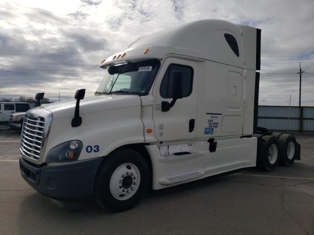 Изображение 2 2015 FREIGHTLINER CASCADIA 125  2015 с VIN 3AKJGLBG5FSGT0891