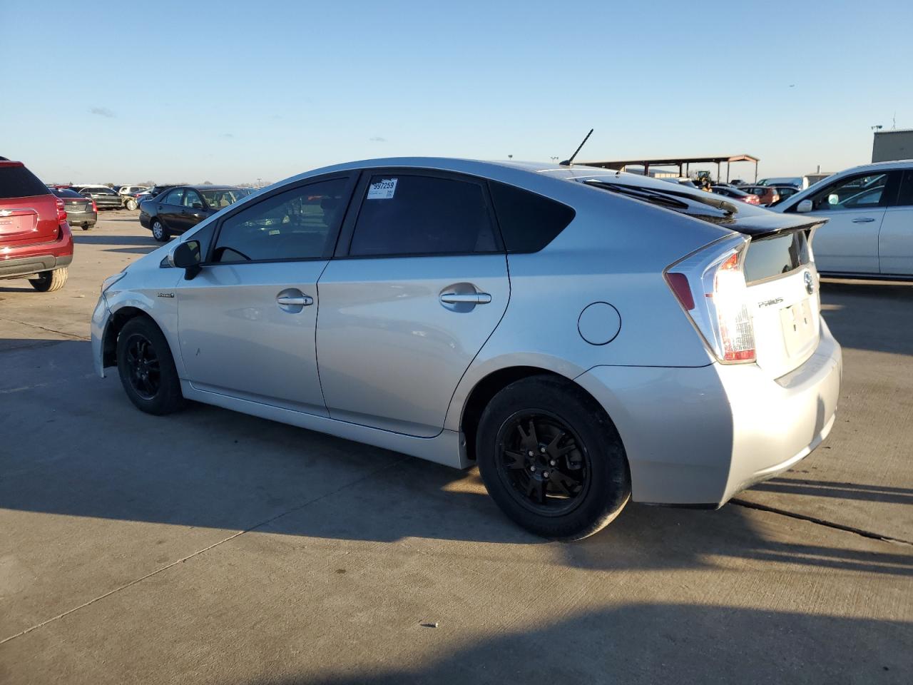 Изображение 2 2015 TOYOTA PRIUS  2015 с VIN JTDKN3DU4F0470145