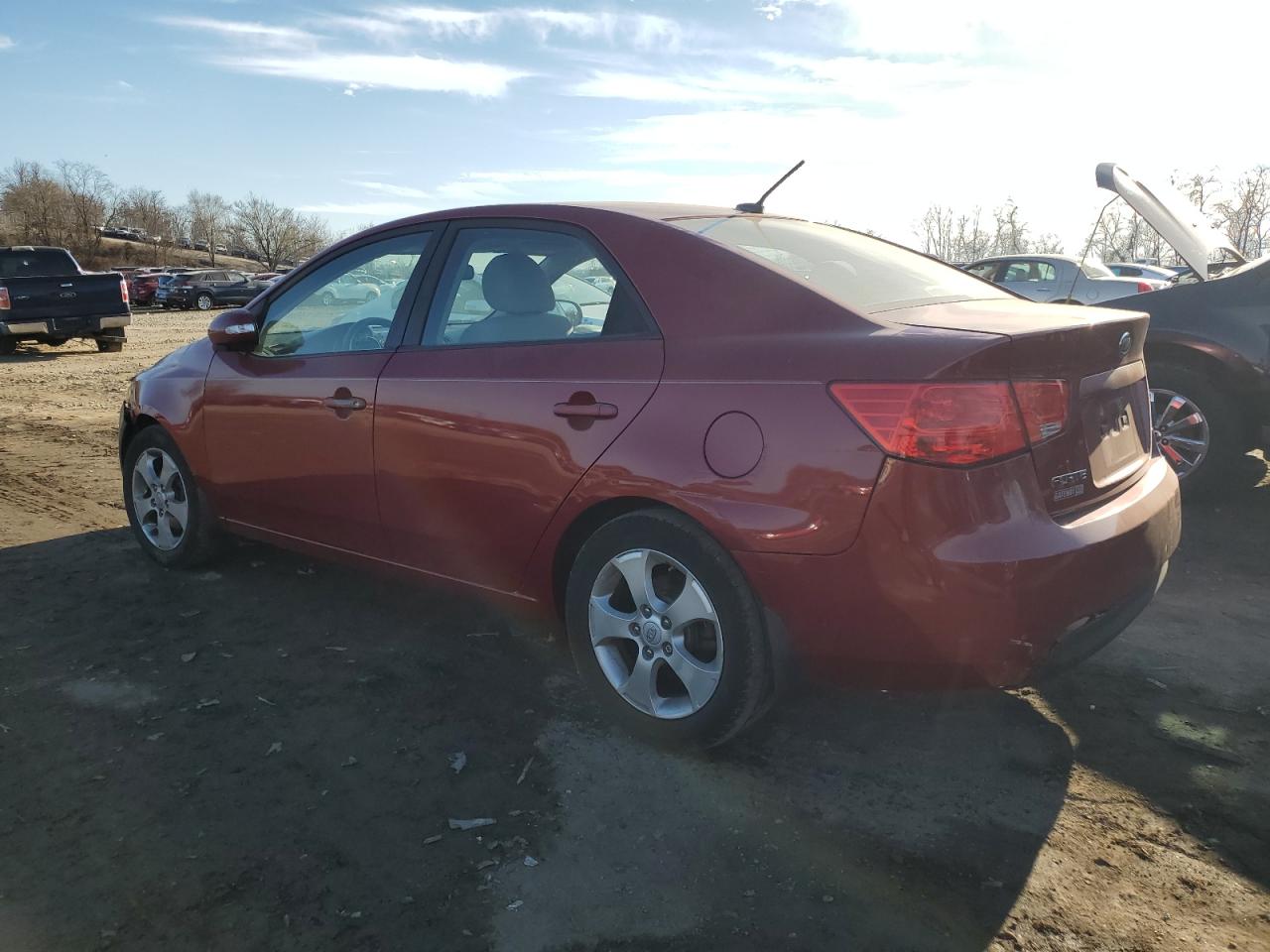 Image 2 of 2010 KIA FORTE EX 2010 with VIN KNAFU4A2XA5256718