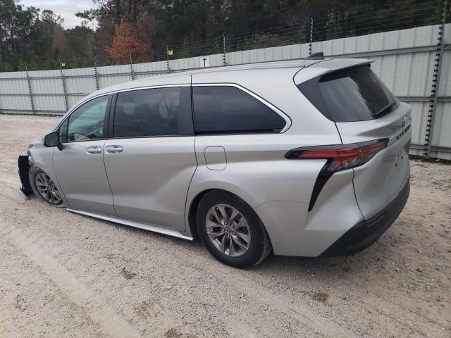 Image 2 of 2022 TOYOTA SIENNA LE 2022 with VIN 5TDKRKEC1NS128815