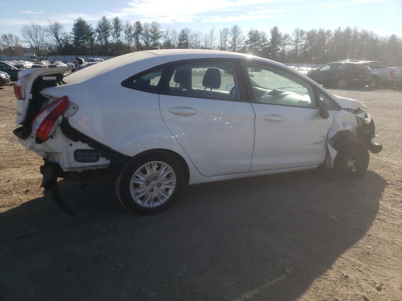 Image 3 of 2019 FORD FIESTA S 2019 with VIN 3FADP4AJ5KM120877