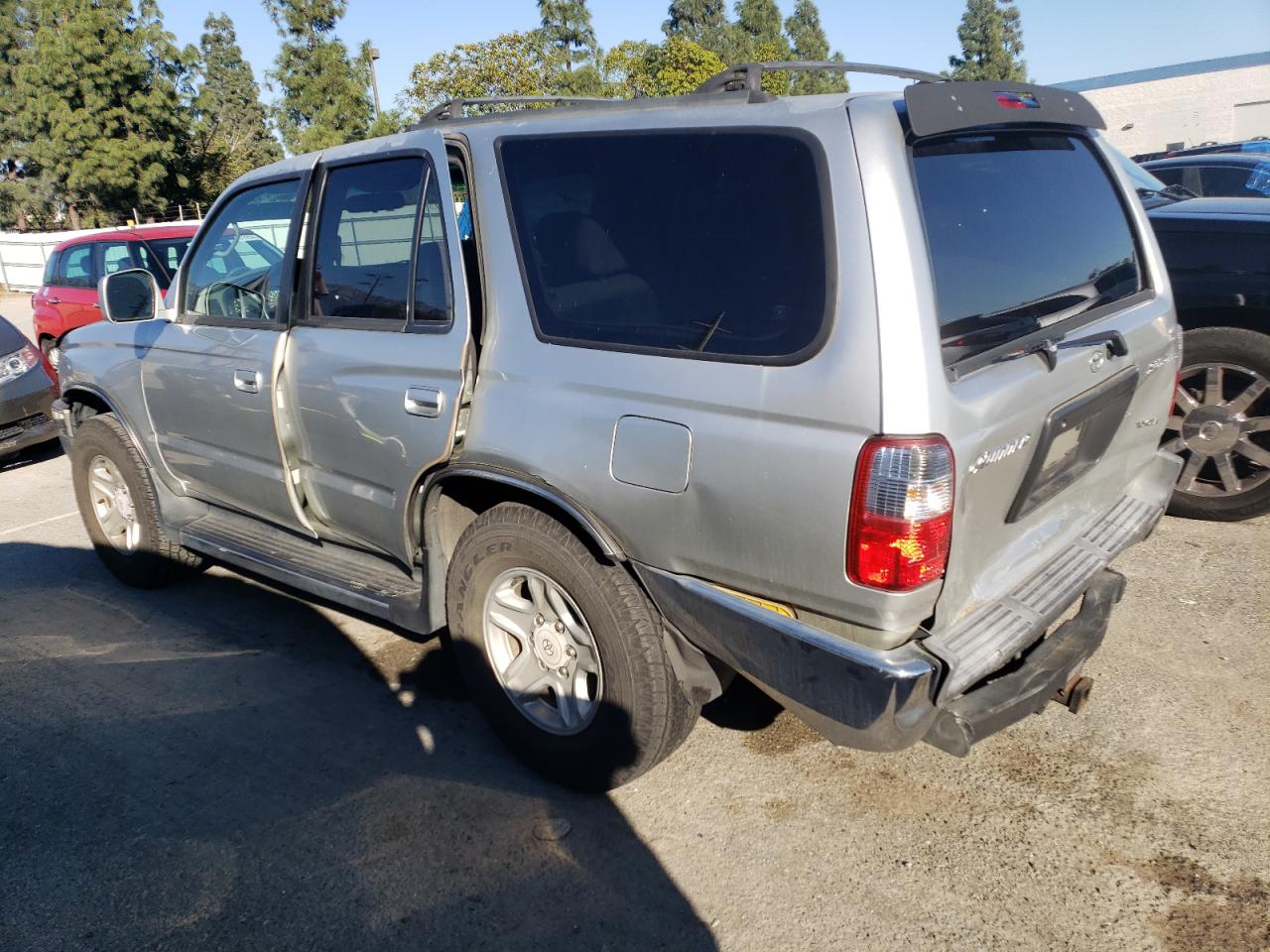 Image 2 of 2001 TOYOTA 4RUNNER SR5 2001 with VIN JT3HN86R910333277