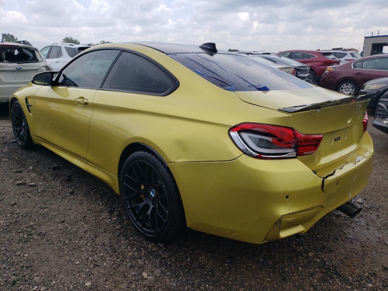 Изображение 2 2015 BMW M4  2015 с VIN WBS3R9C59FK329736