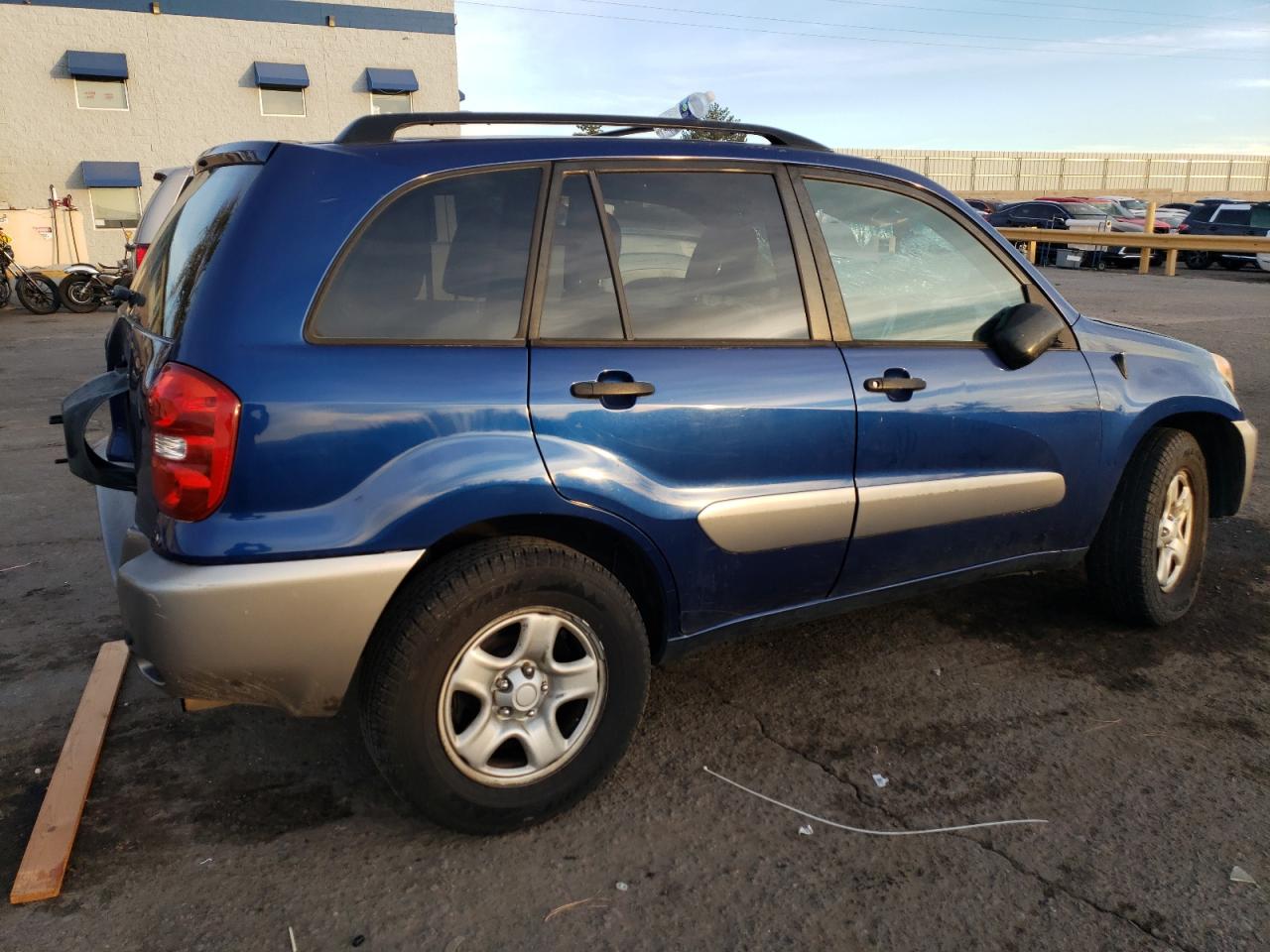Image 3 of 2004 TOYOTA RAV4  2004 with VIN JTEGD20V740019463