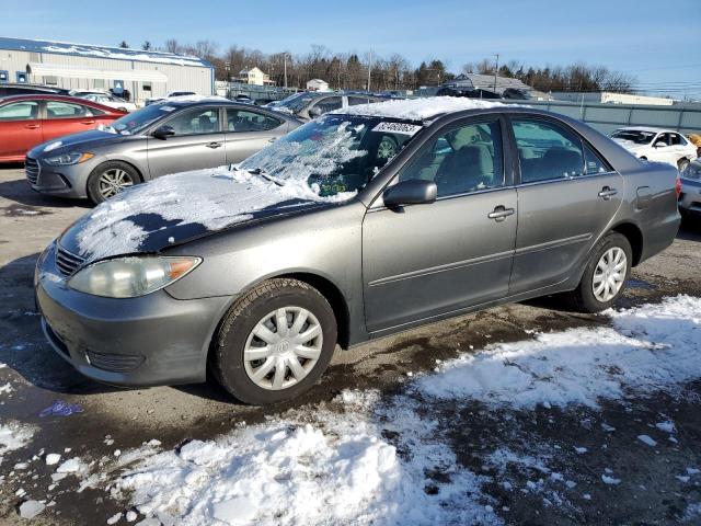 Obraz 1 z 2005 TOYOTA CAMRY LE 2005 z VIN 4T1BE32KX5U970105
