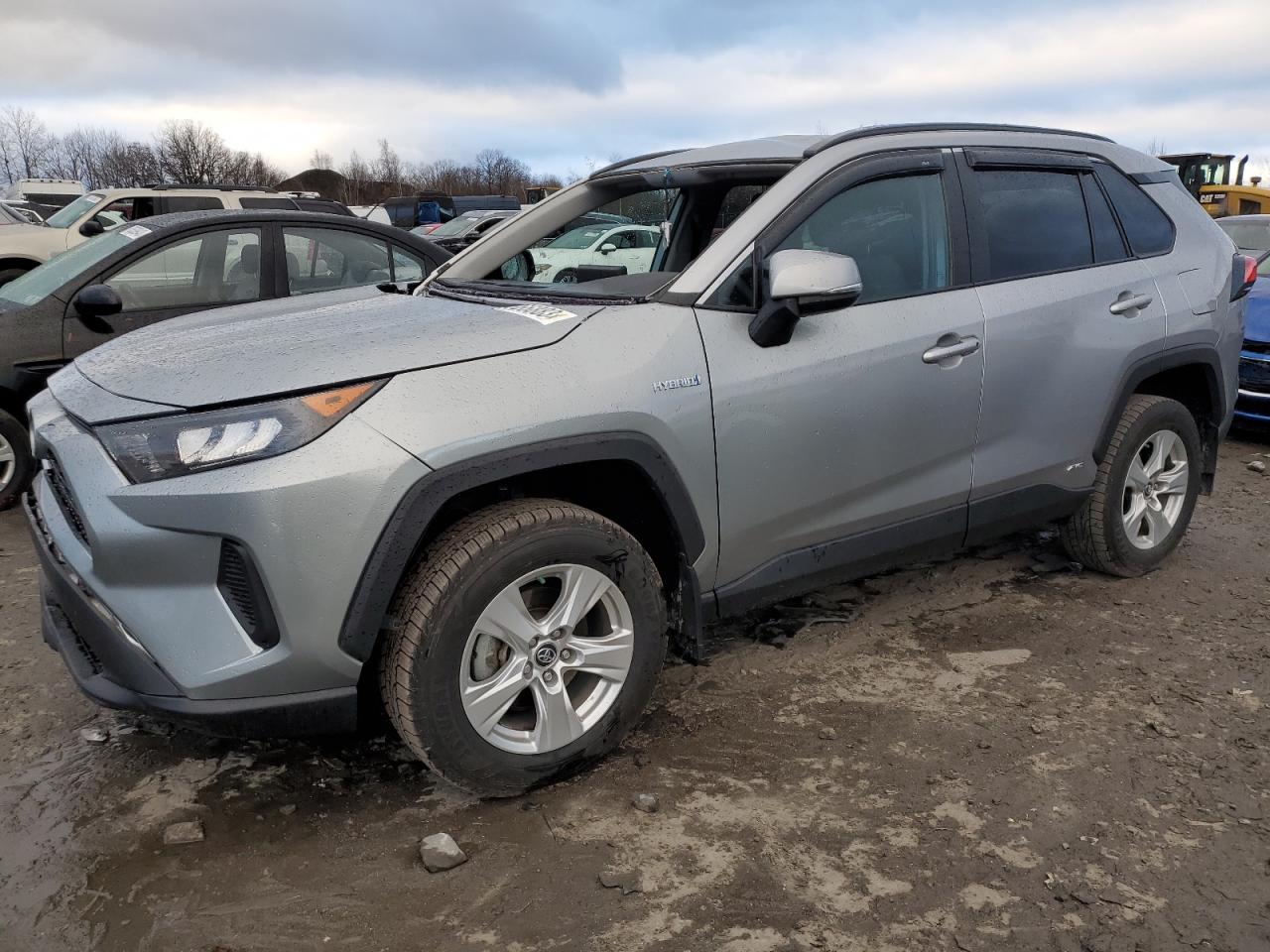 Image 1 of 2021 TOYOTA RAV4 LE 2021 with VIN 4T3M6RFVXMU027070