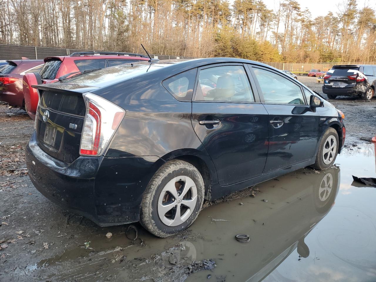 Obraz 3 z 2015 TOYOTA PRIUS  2015 z VIN JTDKN3DU9F0429588