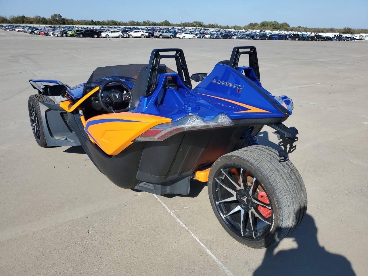 Image 3 of 2021 POLARIS SLINGSHOT R 2021 with VIN 57XAARHB7M8142565