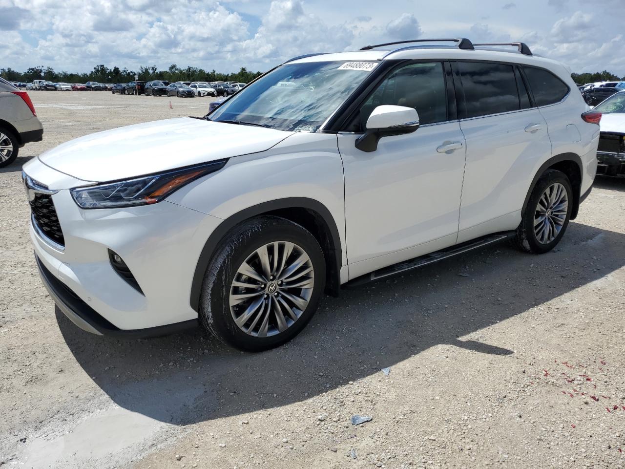 Obraz 2020 TOYOTA HIGHLANDER PLATINUM 2020