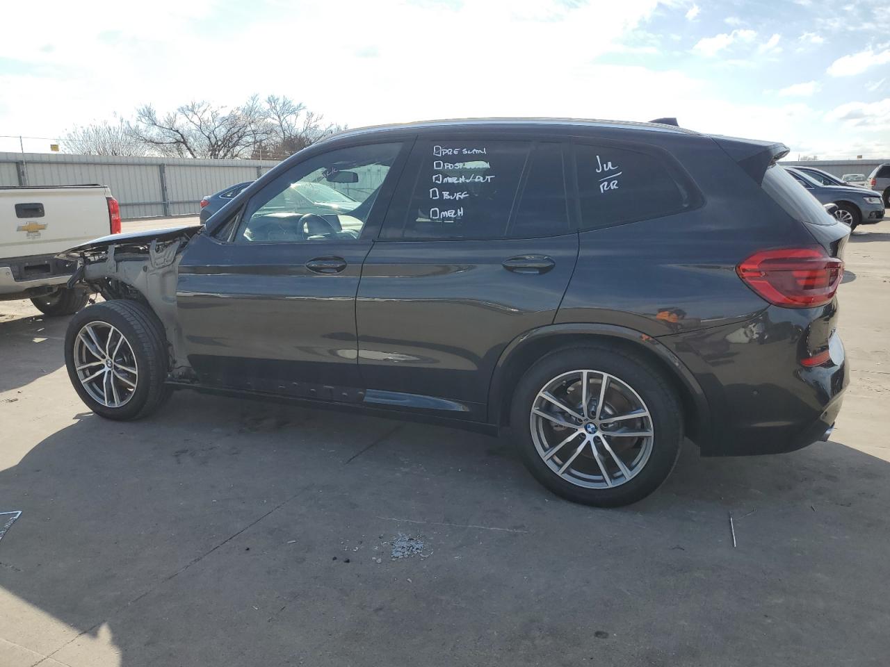 Obraz 2 z 2019 BMW X3 SDRIVE30I 2019 z VIN 5UXTR7C55KLF27408