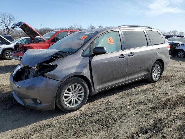 Изображение 2012 TOYOTA SIENNA XLE 2012