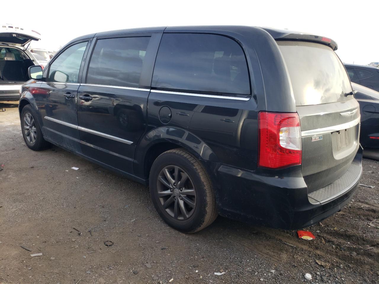 Image 2 of Chrysler Town & Country S 2015 with VIN 2C4RC1HG5FR554123