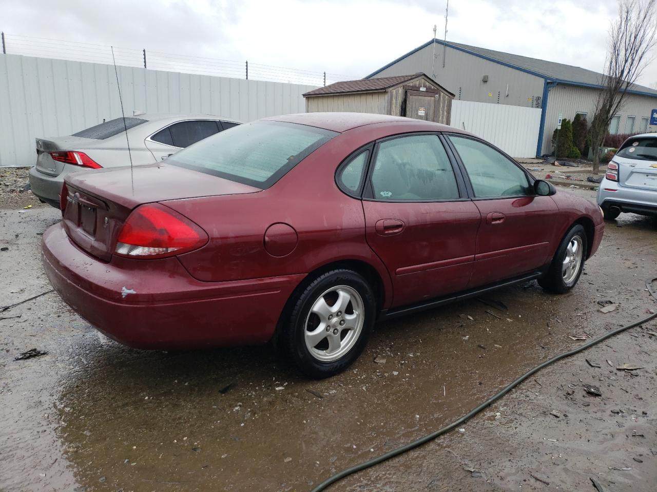 Image 3 of 2005 FORD TAURUS SE 2005 with VIN 1FAHP53U95A261550