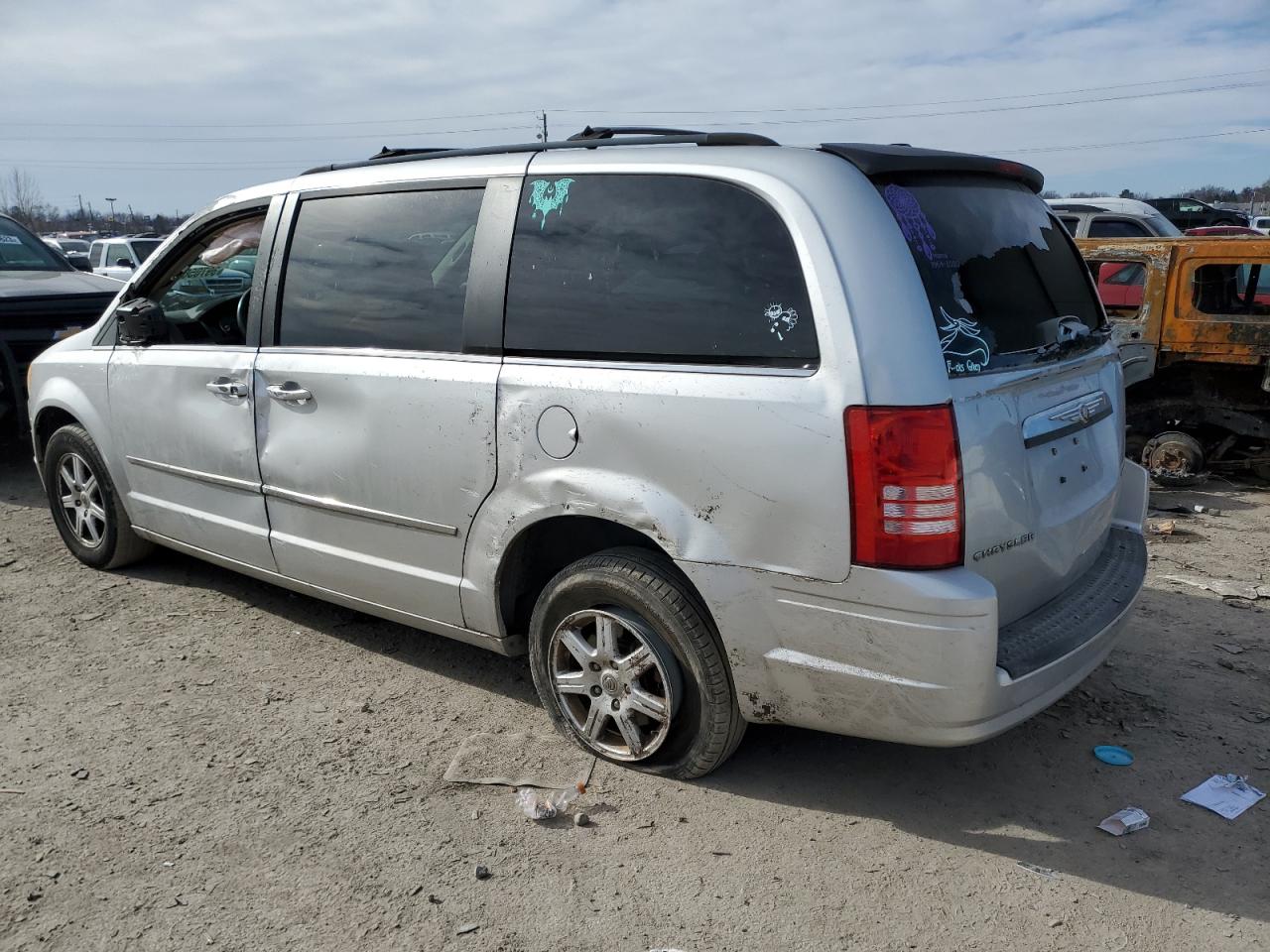 Изображение 2 2010 CHRYSLER TOWN & COUNTRY TOURING 2010 с VIN 2A4RR5D19AR193800