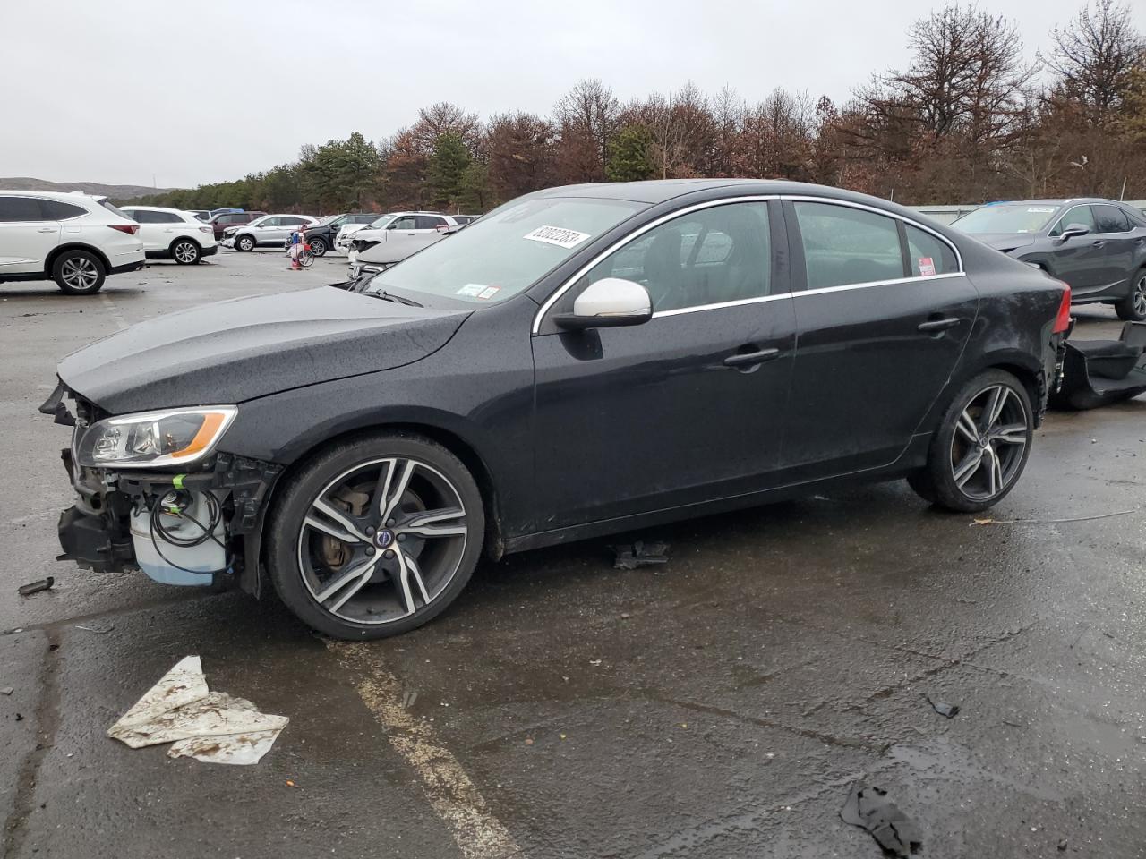 Image 1 of 2017 VOLVO S60 R DESIGN 2017 with VIN YV149MTS5H2437059
