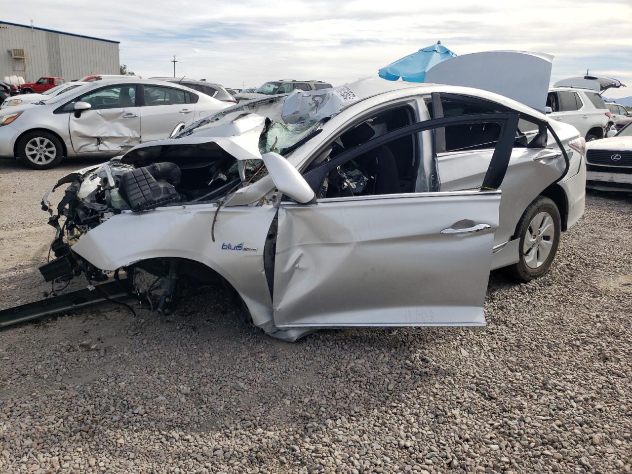 Image 1 of 2014 HYUNDAI SONATA HYBRID 2014 with VIN KMHEC4A48EA110460
