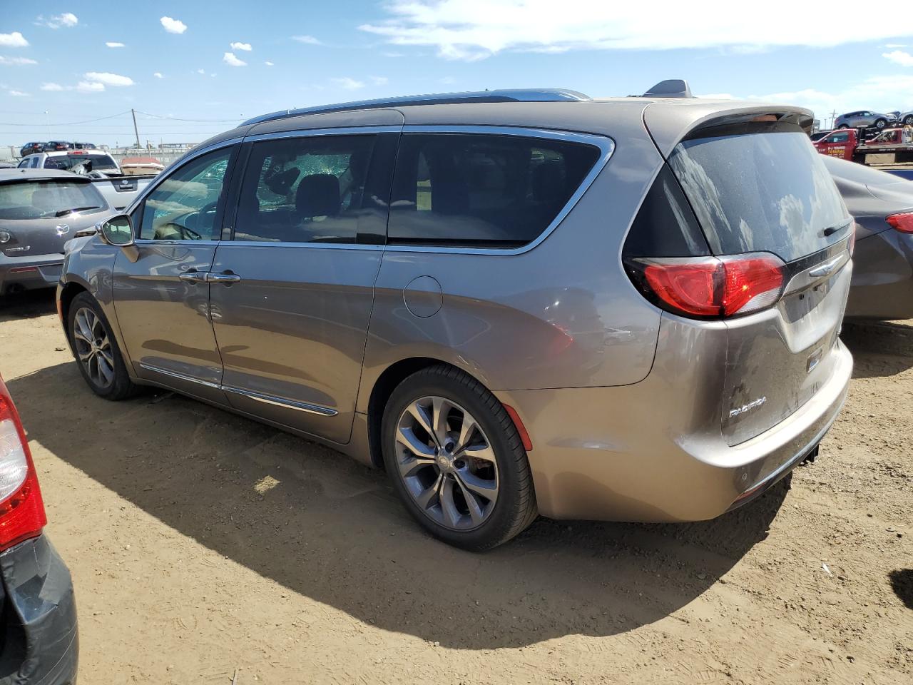 Obraz 2 z 2018 CHRYSLER PACIFICA LIMITED 2018 z VIN 2C4RC1GG5JR261090