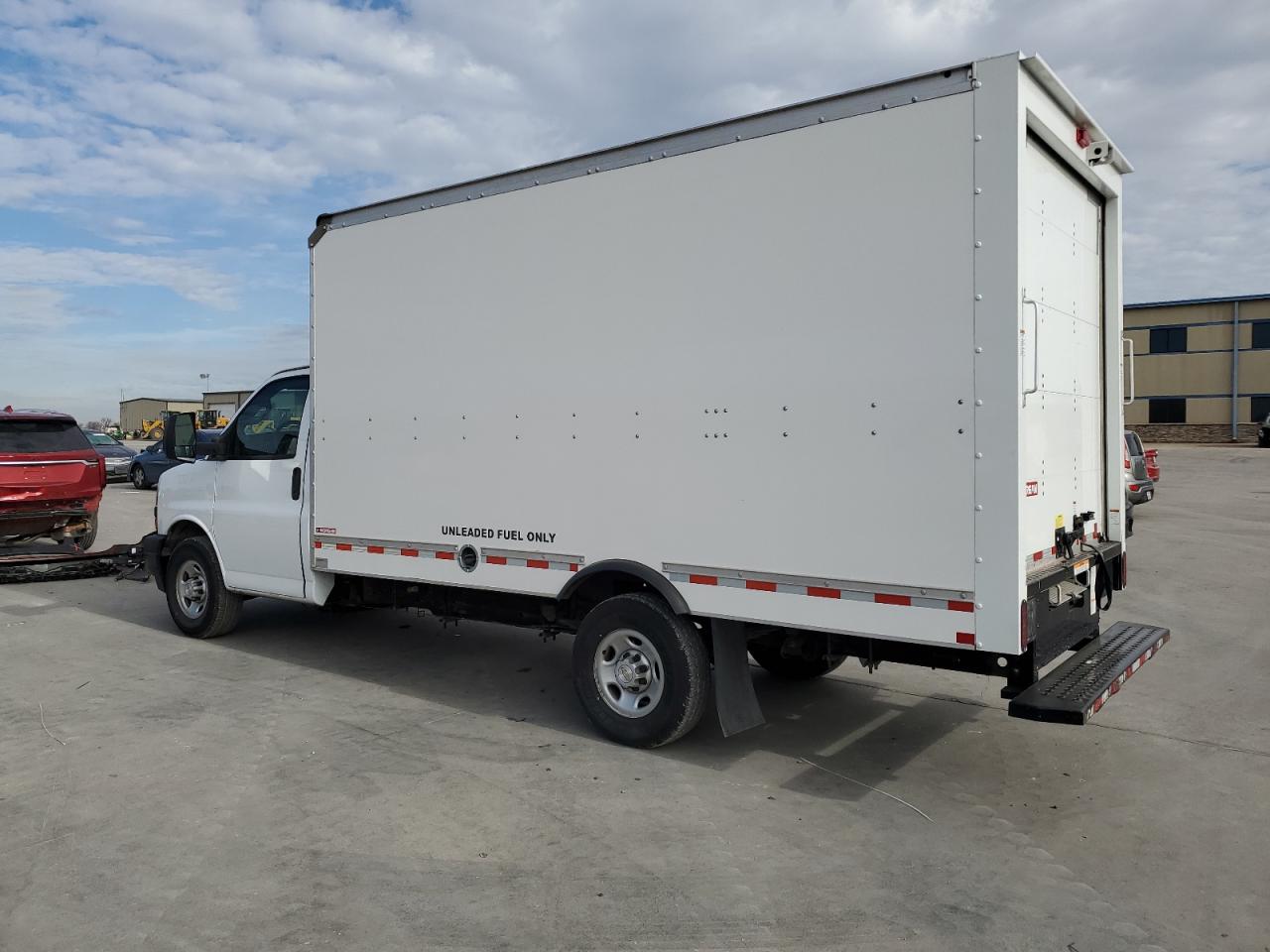 Изображение 2 2021 CHEVROLET EXPRESS G3500  2021 с VIN 1HA0GSF70MN010690