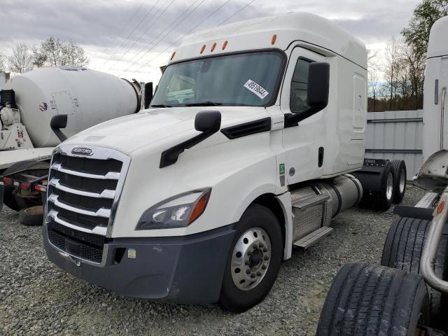 Image 2 of 2020 FREIGHTLINER CASCADIA 126  2020 with VIN 3AKGHHDV5LSLX7953
