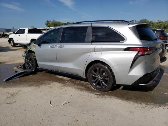 Изображение 2 2022 TOYOTA SIENNA XSE 2022 с VIN 5TDXRKEC6NS130758
