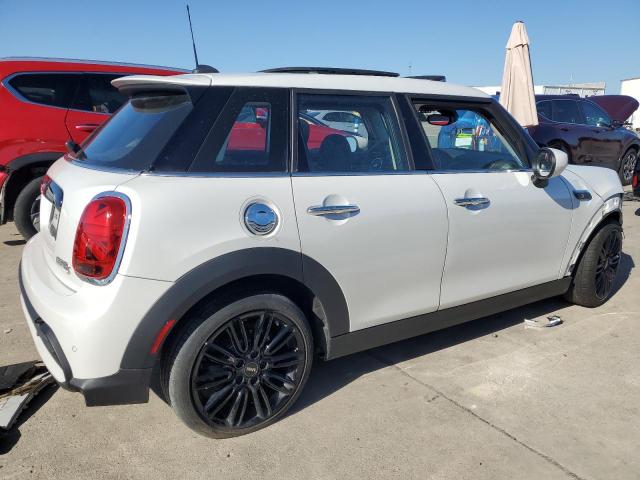 Изображение 3 2024 MINI COOPER S 2024 с VIN WMW53DK06R2V02625