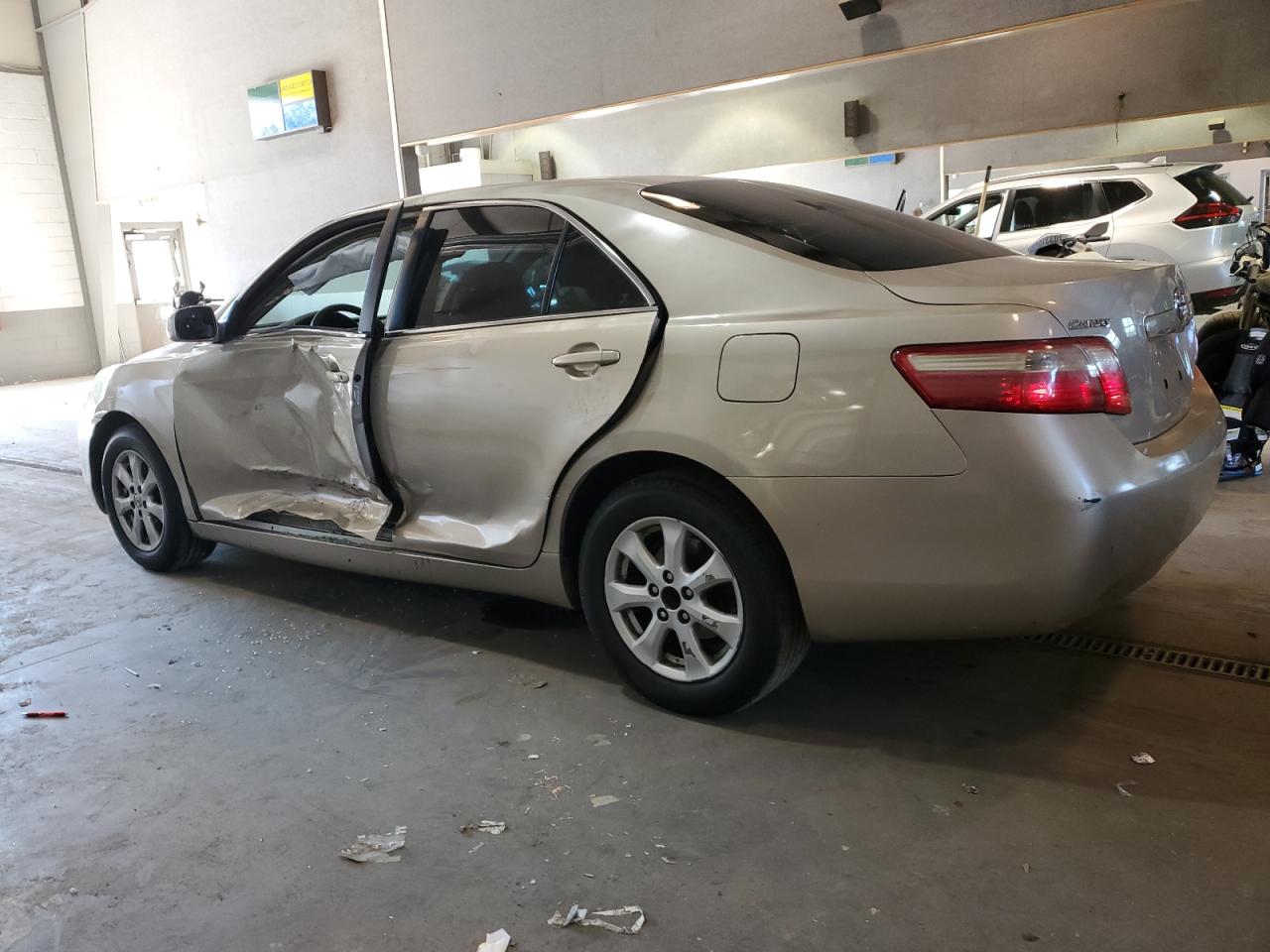 Изображение 2 2007 TOYOTA CAMRY CE 2007 с VIN 4T1BE46KX7U524944