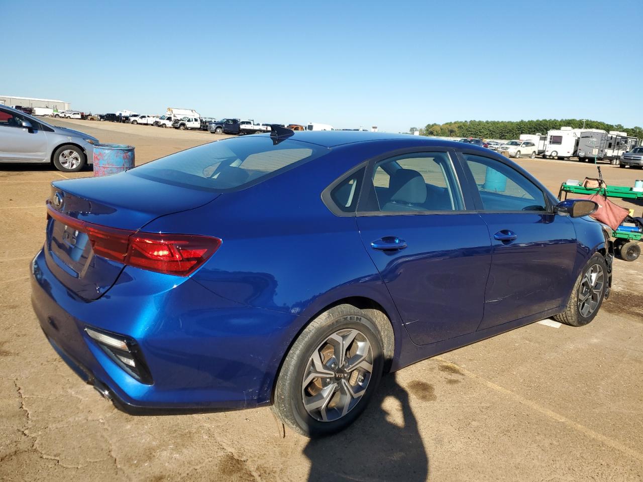 Image 3 of 2019 KIA FORTE FE 2019 with VIN 3KPF24ADXKE004404