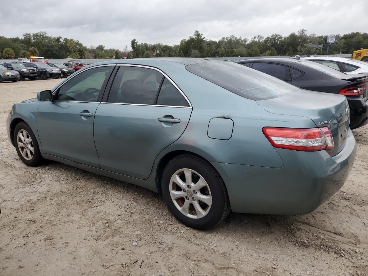 Изображение 2 2011 TOYOTA CAMRY BASE 2011 с VIN 4T1BF3EK0BU661876