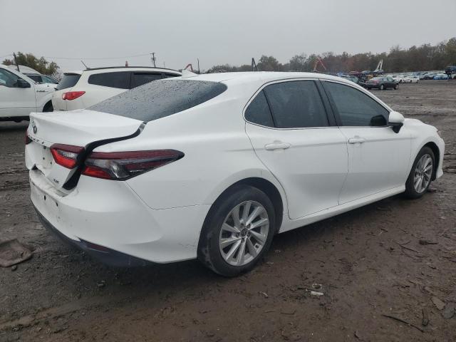 Image 3 of 2022 TOYOTA CAMRY LE 2022 with VIN 4T1C11AK9NU648514