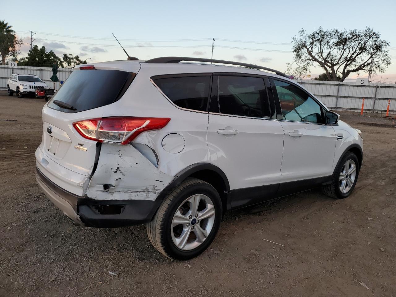 Obraz 3 z 2014 FORD ESCAPE SE 2014 z VIN 1FMCU0GX1EUB47251