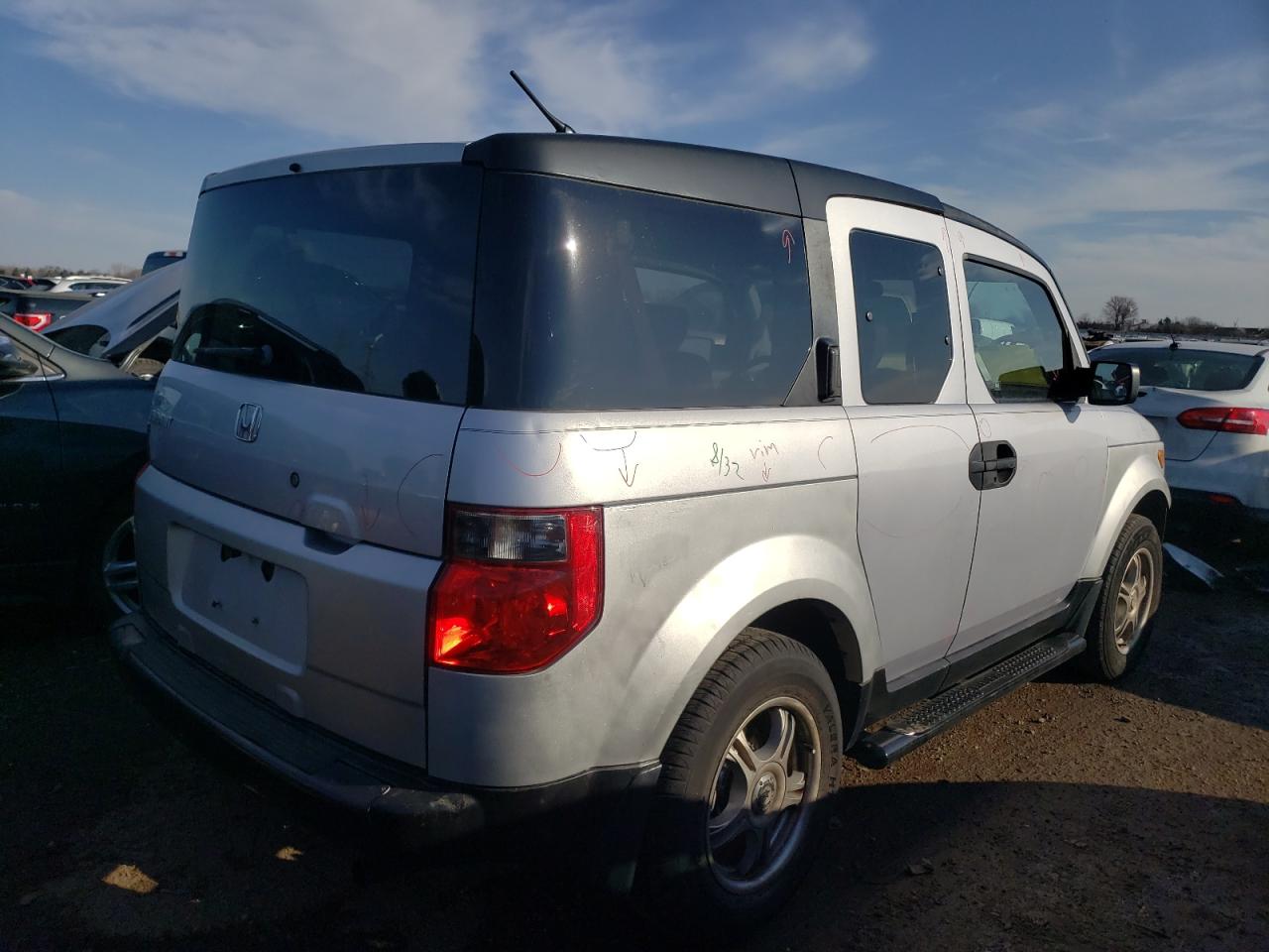 Image 3 of 2004 HONDA ELEMENT LX 2004 with VIN 5J6YH28314L026188