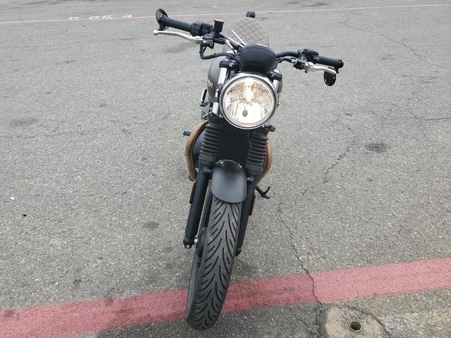 Obraz 2 z 2023 TRIUMPH MOTORCYCLE SPEED TWIN 900 2023 z VIN SMTD31G75PTBF9879