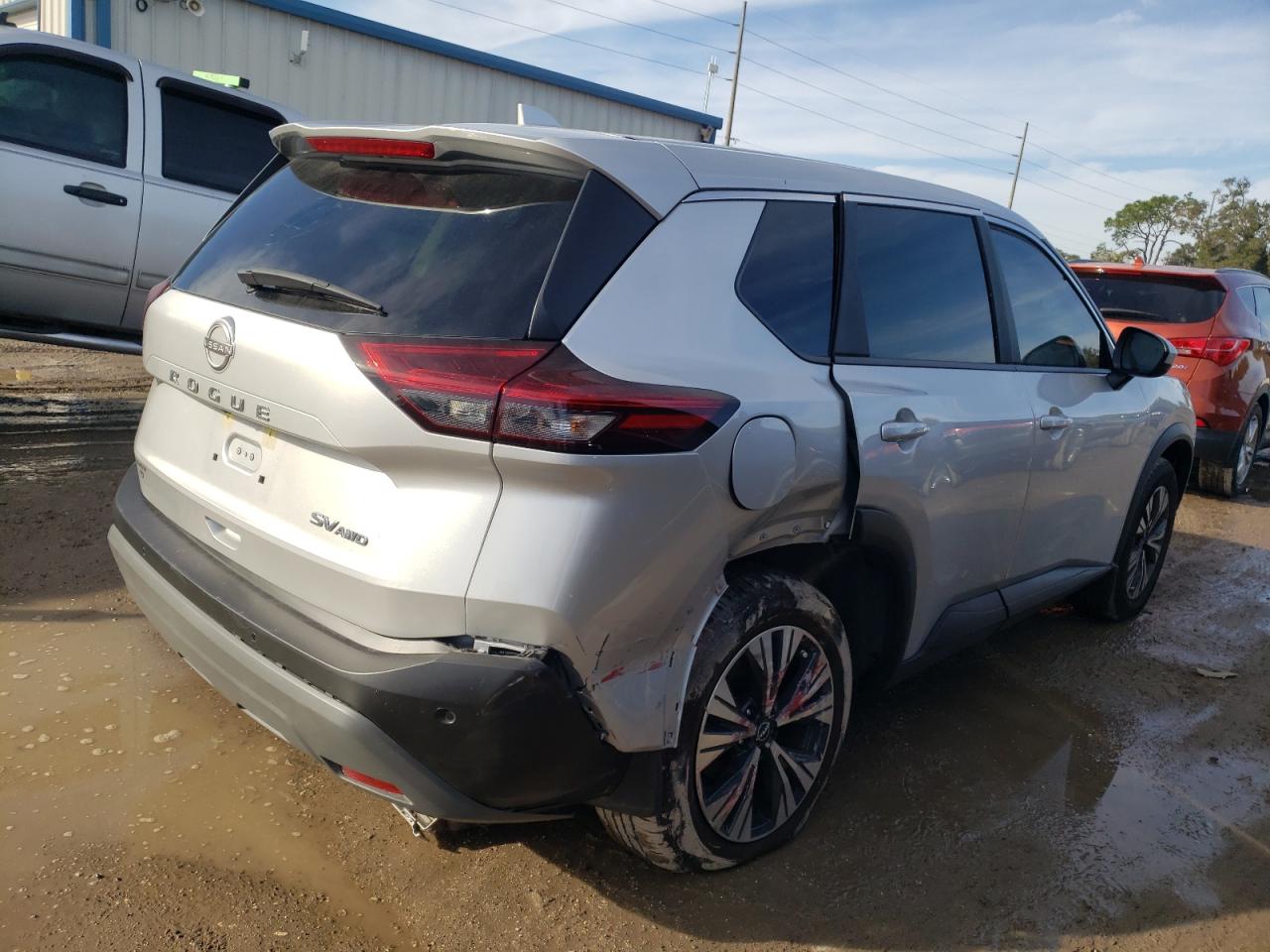 Obraz 3 z 2023 NISSAN ROGUE SV 2023 z VIN JN8BT3BB7PW476483