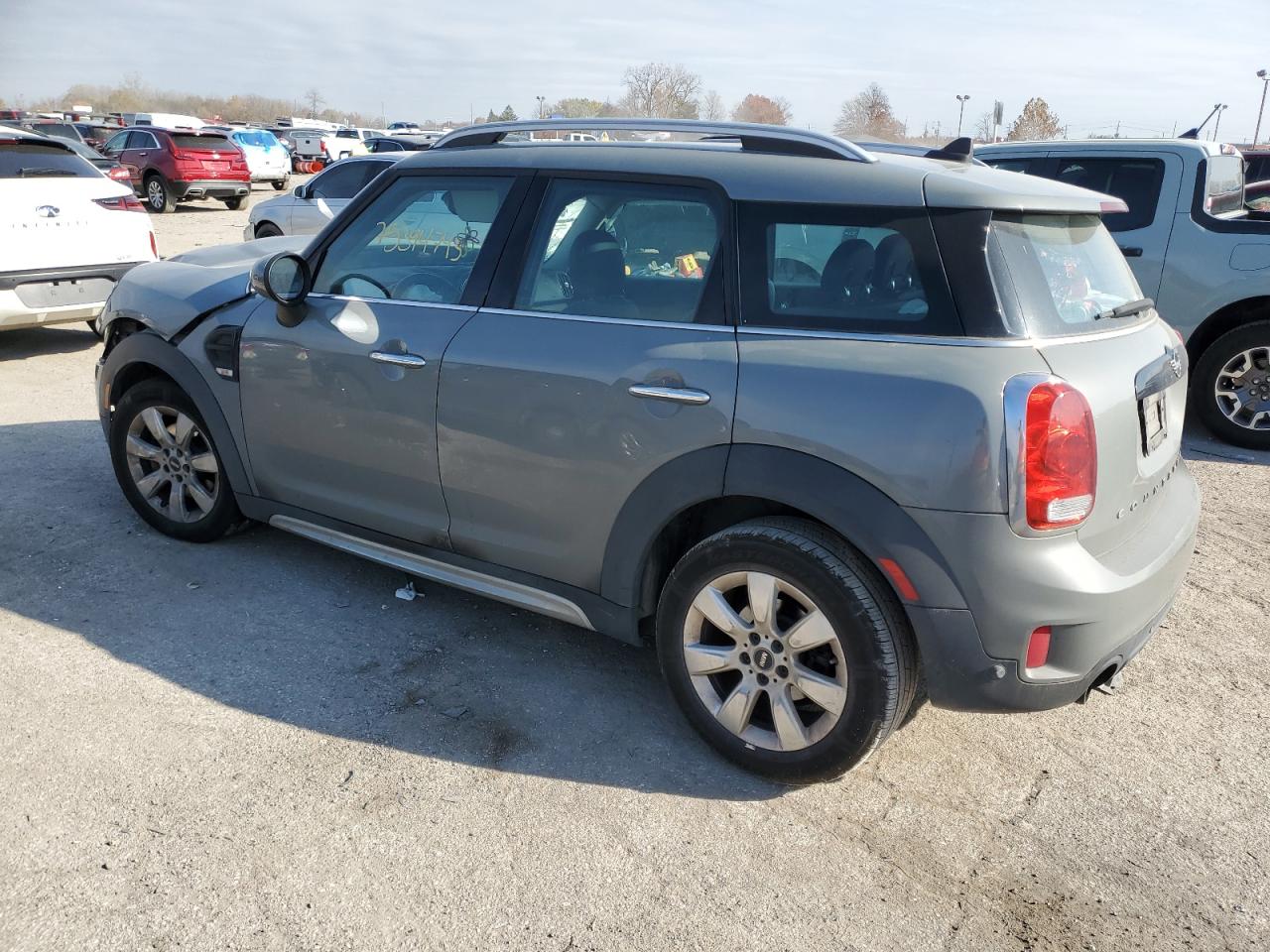 Image 2 of 2019 MINI COOPER COUNTRYMAN 2019 with VIN WMZYS7C50K3F46279