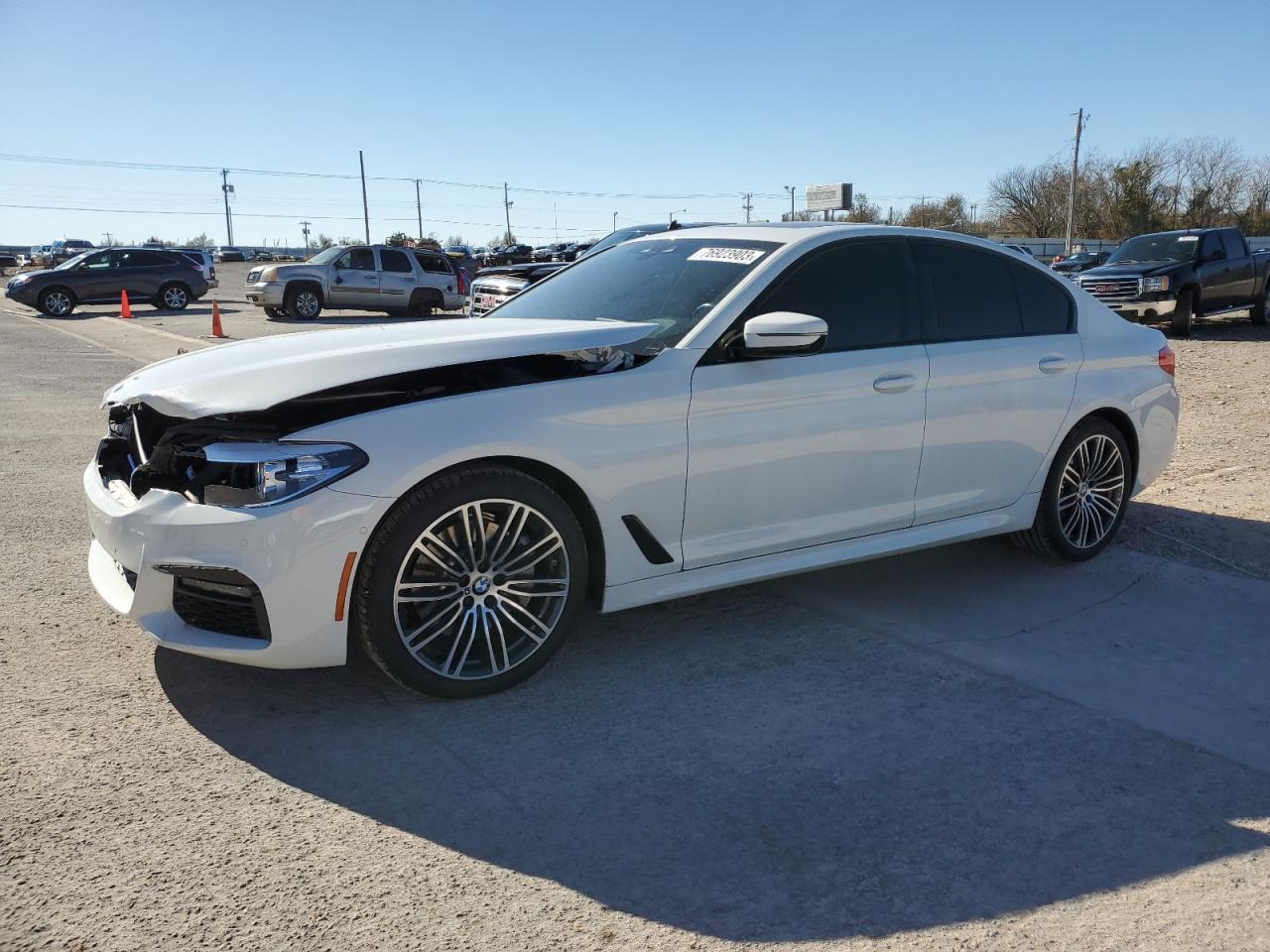Obraz 1 z 2020 BMW 530 I 2020 z VIN WBAJR3C0XLWW83783