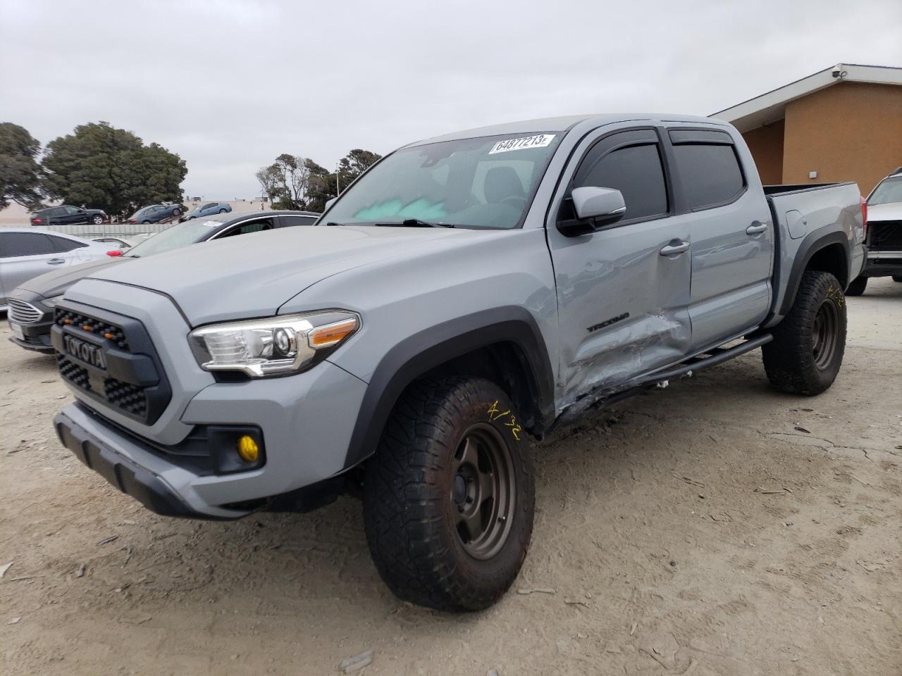 Image 1 of Toyota Tacoma Double Cab 2018 with VIN 3TMCZ5AN4JM146541