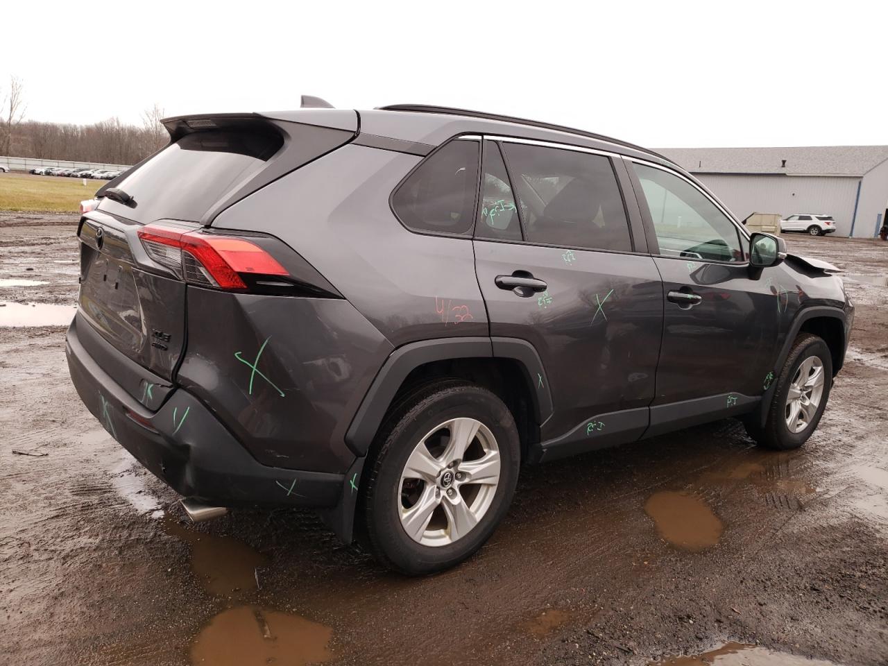 Image 3 of 2020 TOYOTA RAV4 XLE 2020 with VIN 2T3P1RFV2LC061564