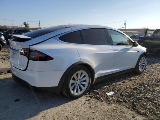 Obraz 3 z 2020 TESLA MODEL X  2020 z VIN 5YJXCBE28LF248840